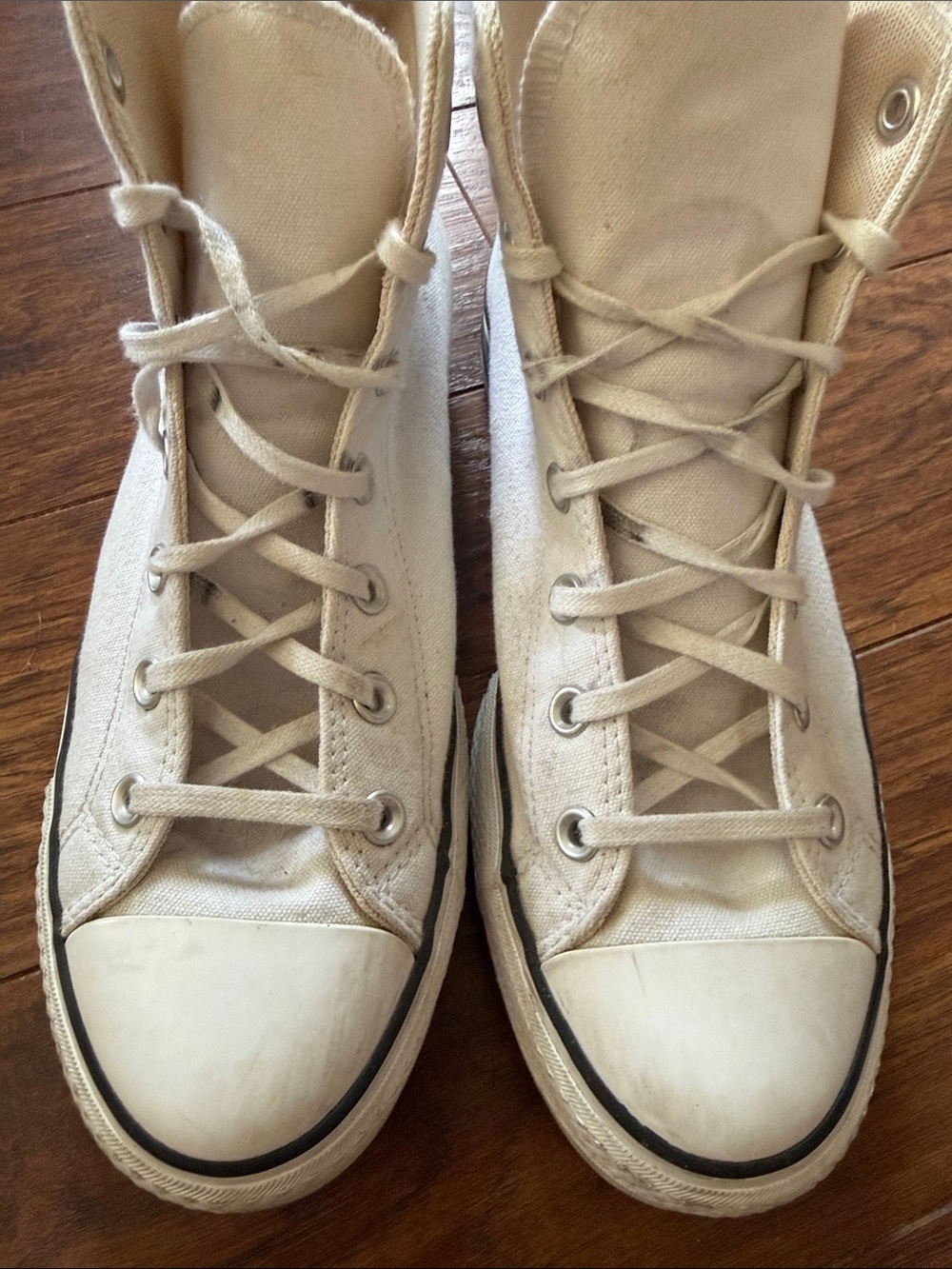 Women’s Converse Chuck Taylor All-Star Lift High Top Sneakers - Picture 5 of 9
